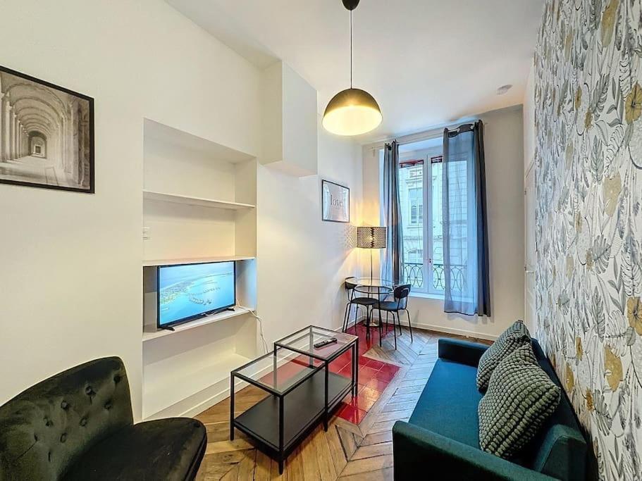 Cosy Appart, Rue St Cyr Lyon Exteriör bild